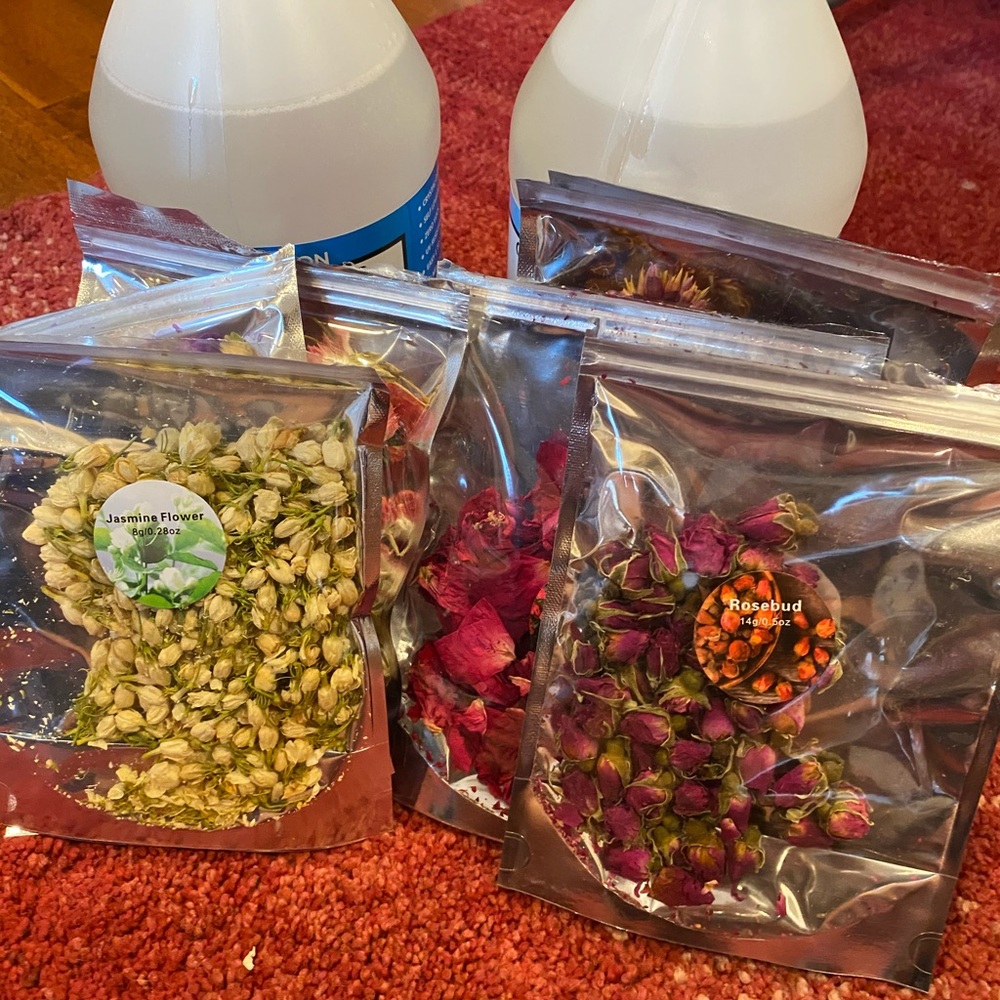 Resin letter keychains (you can customize it!)